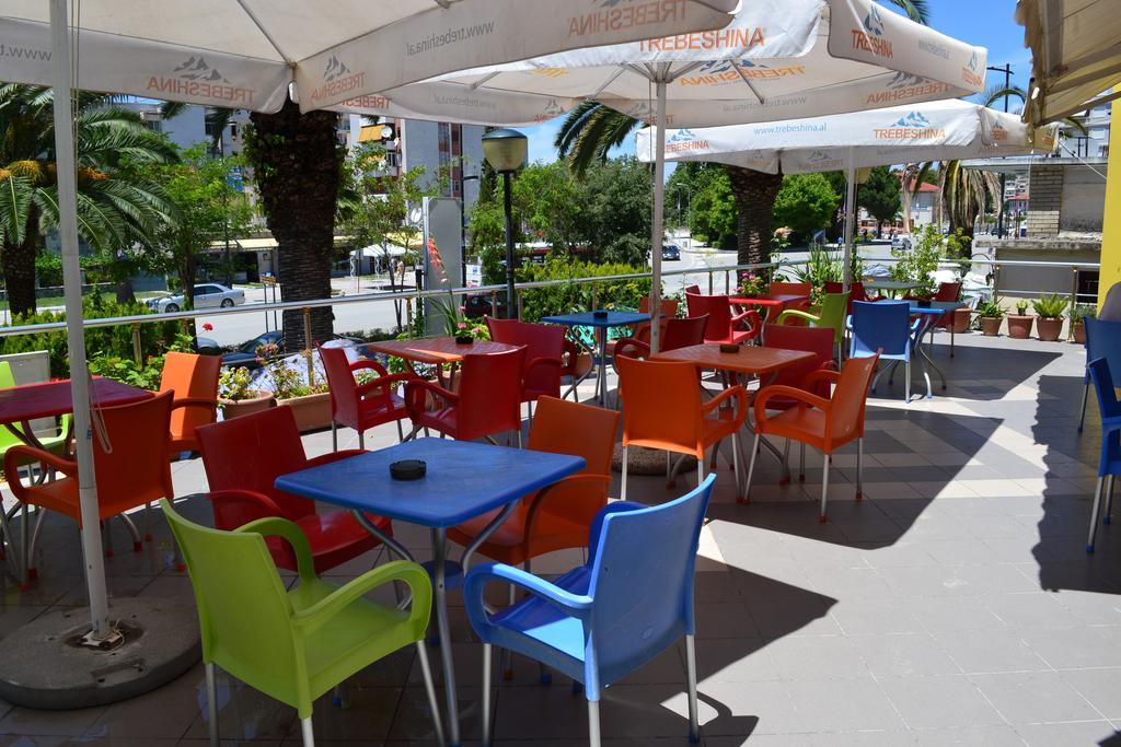 Hotel Alpine Vlore Luaran gambar
