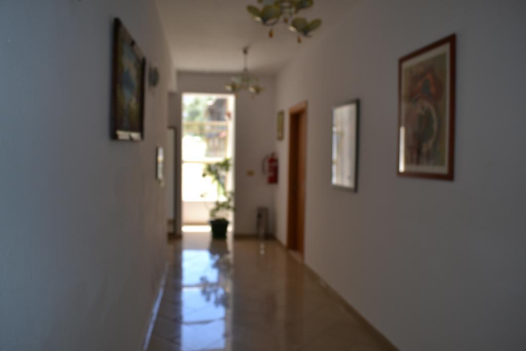 Hotel Alpine Vlore Luaran gambar
